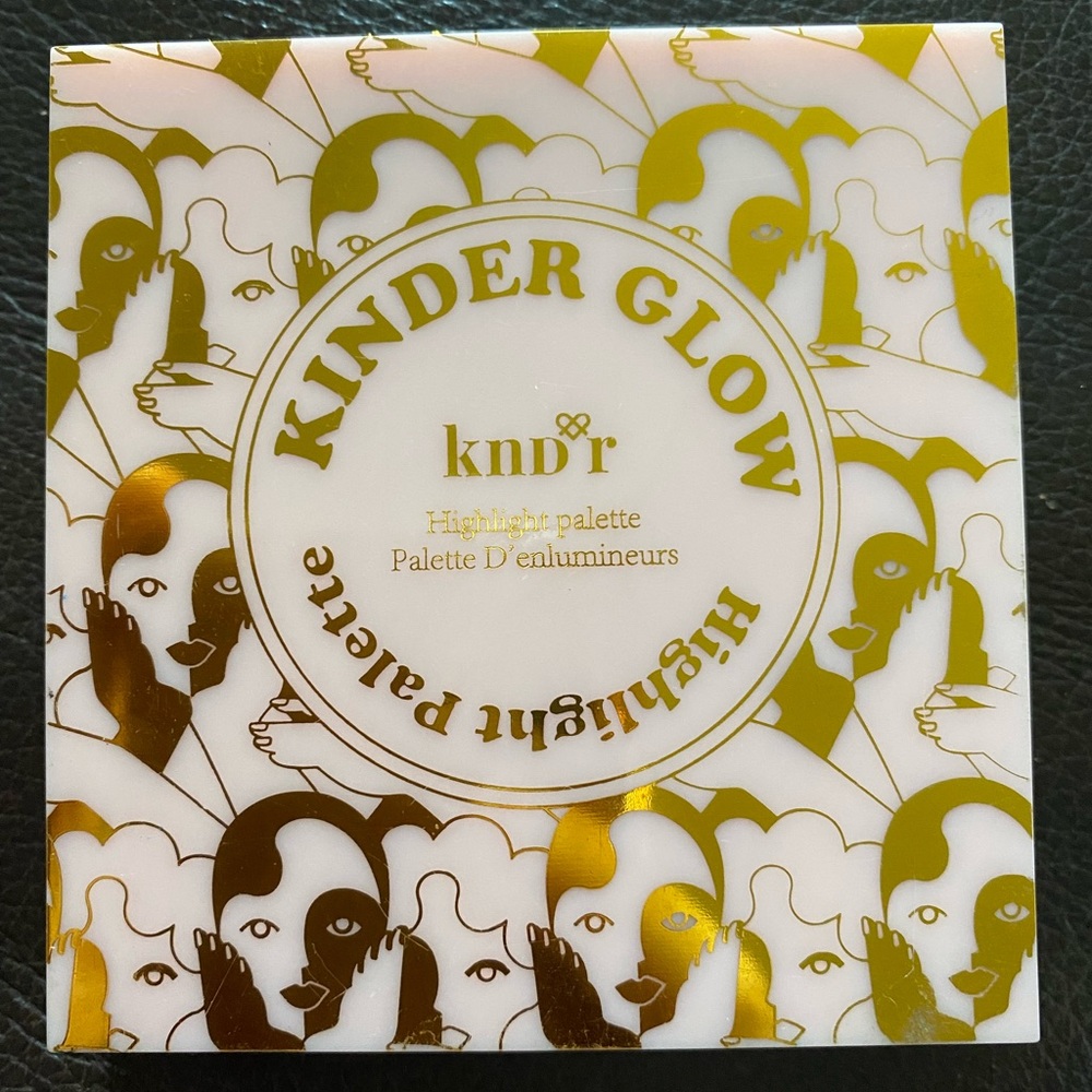 Kinder Glow Highlighter pallet *FINAL PRICE *